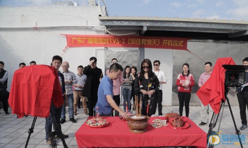 黄莞乔剧场照 黄莞乔高清写真_黄莞乔高清剧照