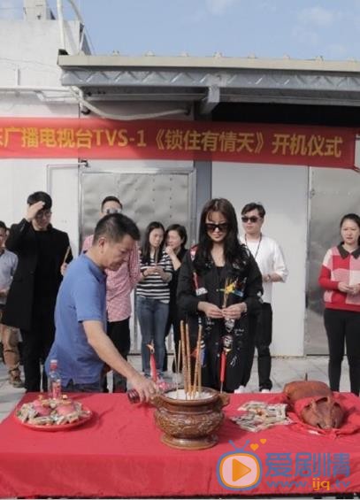 黄莞乔剧场照 黄莞乔高清写真_黄莞乔高清剧照