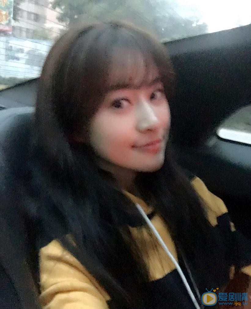 黄莞乔自拍照 黄莞乔高清写真_黄莞乔高清剧照