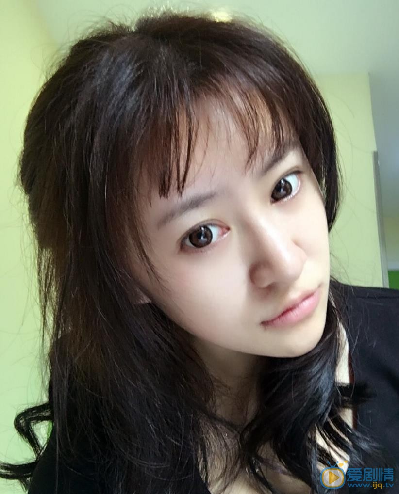 黄莞乔自拍照 黄莞乔高清写真_黄莞乔高清剧照