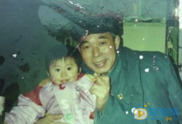 黄莞乔家人合照 黄莞乔高清写真_黄莞乔高清剧照