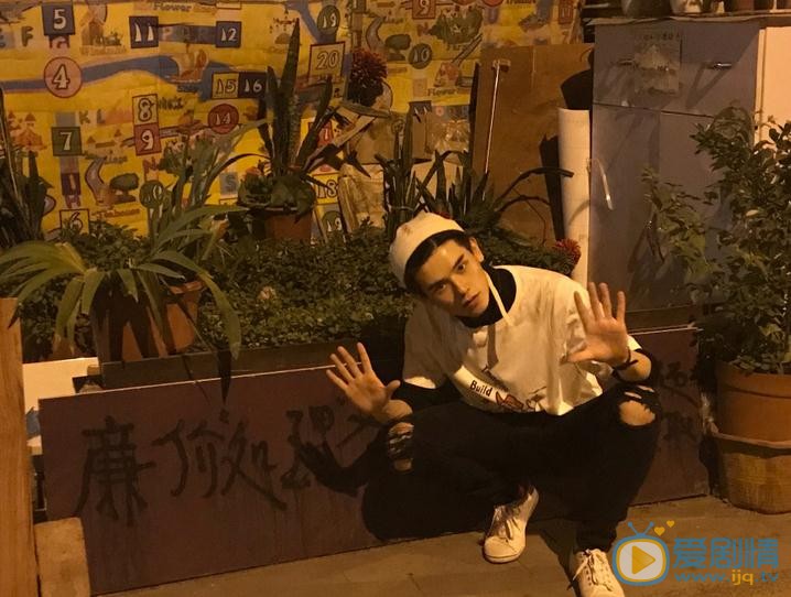 姚弛街拍写真 姚弛高清写真_姚弛高清剧照
