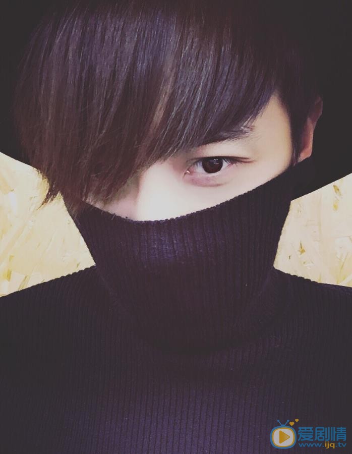 赵泳鑫帅气自拍 赵泳鑫高清写真_赵泳鑫高清剧照