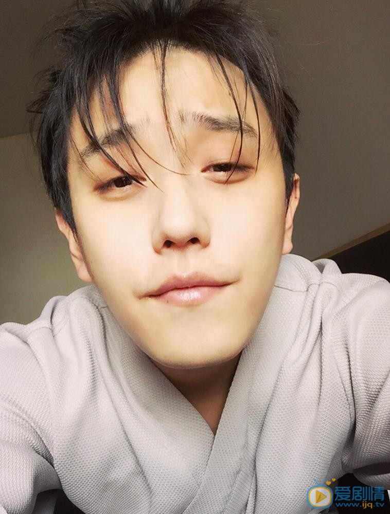 赵泳鑫自拍照 赵泳鑫高清写真_赵泳鑫高清剧照