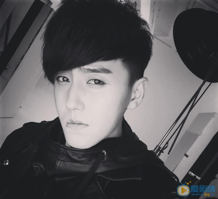 赵泳鑫自拍照 赵泳鑫高清写真_赵泳鑫高清剧照
