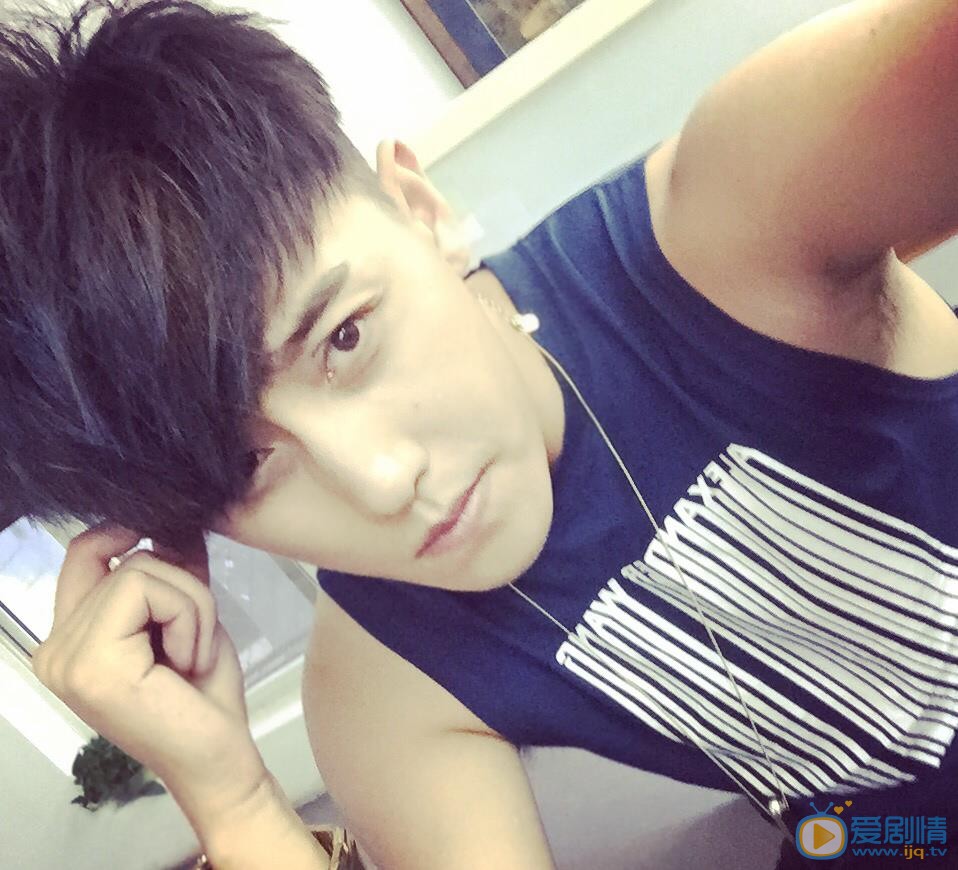 赵泳鑫自拍照 赵泳鑫高清写真_赵泳鑫高清剧照