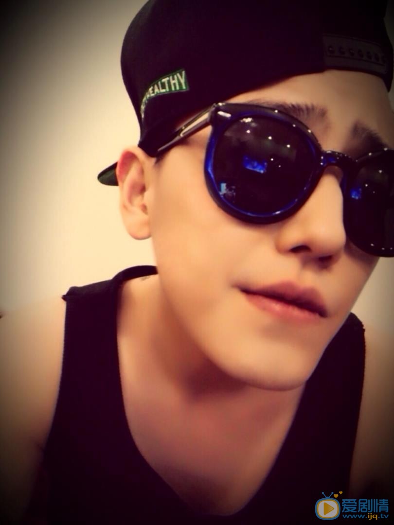赵泳鑫自拍照 赵泳鑫高清写真_赵泳鑫高清剧照