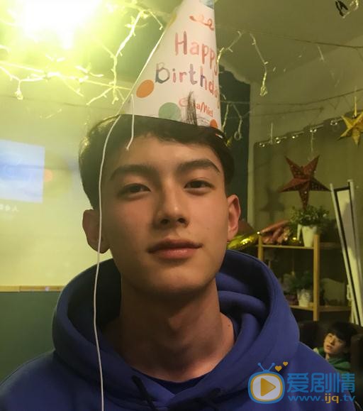陈鹤一生活照 陈鹤一高清写真_陈鹤一高清剧照