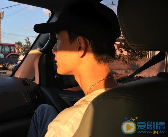 陈鹤一生活照 陈鹤一高清写真_陈鹤一高清剧照