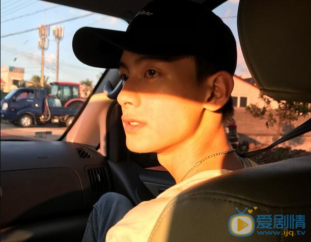 陈鹤一生活照 陈鹤一高清写真_陈鹤一高清剧照