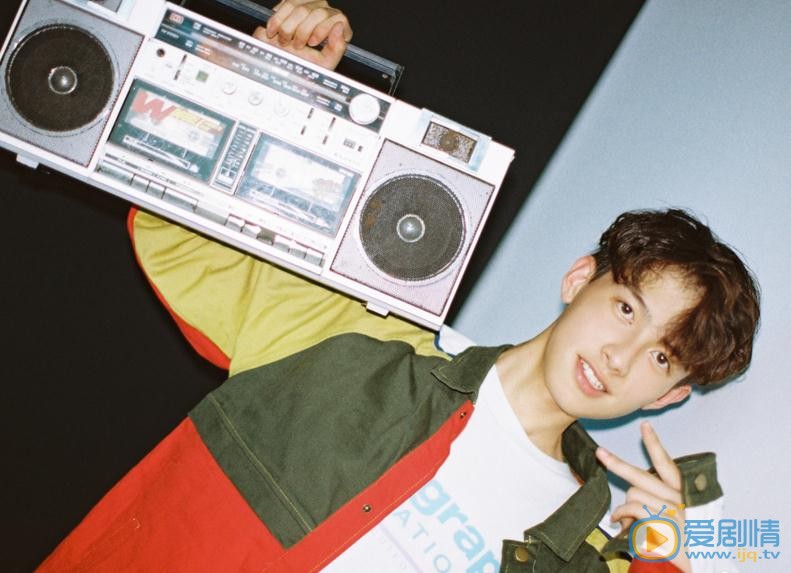 陈鹤一街拍写真 陈鹤一高清写真_陈鹤一高清剧照