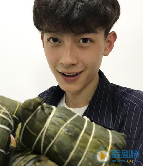 陈鹤一生活照 陈鹤一高清写真_陈鹤一高清剧照