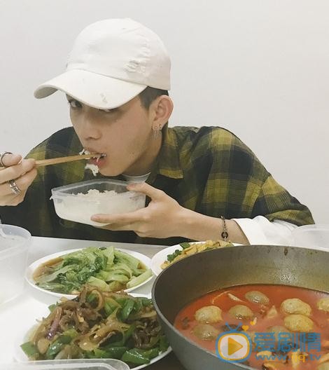 陈鹤一生活照 陈鹤一高清写真_陈鹤一高清剧照