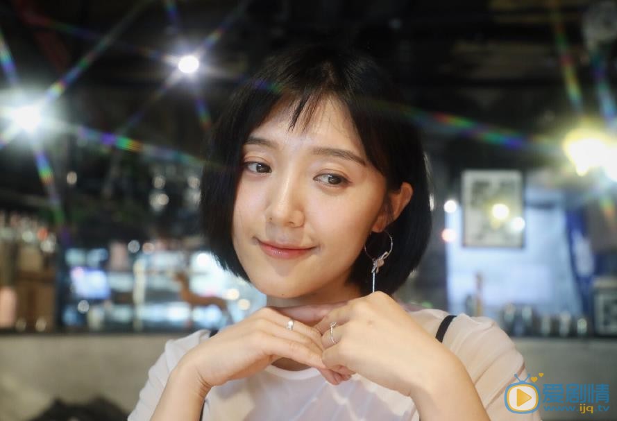 房程程时尚街拍 房程程高清写真_房程程高清剧照