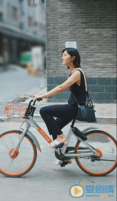 房程程时尚街拍 房程程高清写真_房程程高清剧照