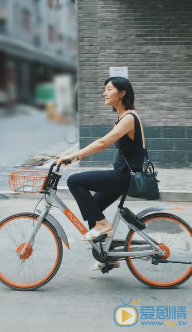 房程程时尚街拍 房程程高清写真_房程程高清剧照