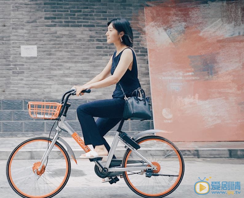 房程程时尚街拍 房程程高清写真_房程程高清剧照