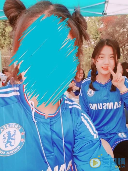 申银秀与人合照 申银秀高清写真_申银秀高清剧照