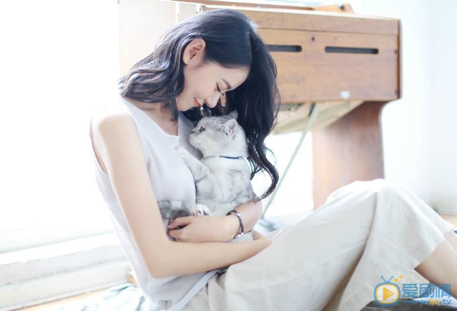 杨子祯白衣写真 杨子祯高清写真_杨子祯高清剧照
