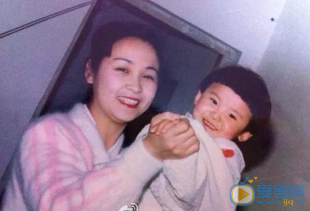 杨子祯童年照 杨子祯高清写真_杨子祯高清剧照