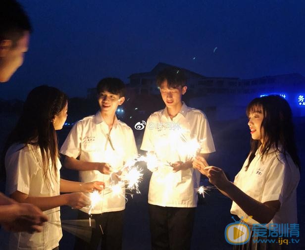 叶河林与人合照 叶河林高清写真_叶河林高清剧照