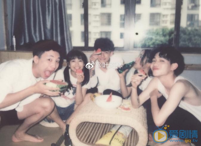 叶河林与人合照 叶河林高清写真_叶河林高清剧照