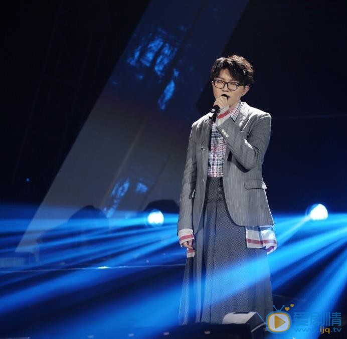 毛不易演唱会照 毛不易高清写真_毛不易高清剧照