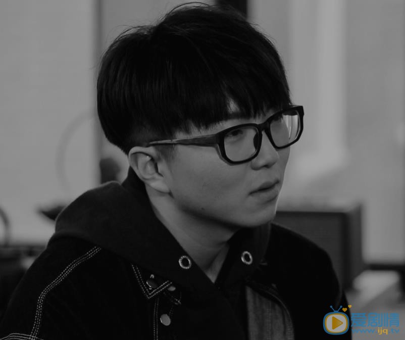 毛不易现场照 毛不易高清写真_毛不易高清剧照