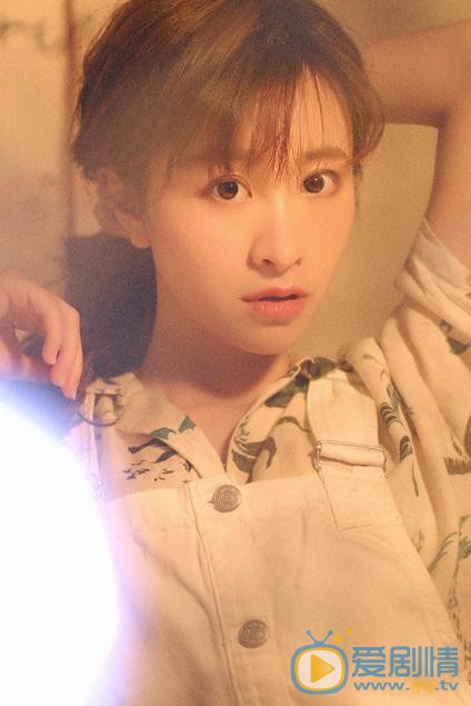 叶斯琦文艺写真 叶斯琦高清写真_叶斯琦高清剧照