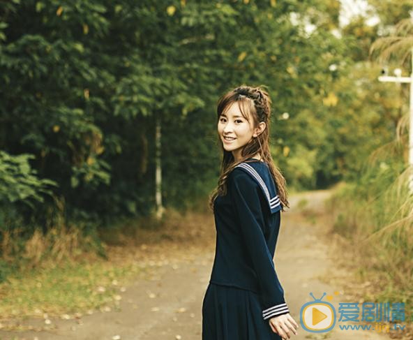 叶斯琦制服写真 叶斯琦高清写真_叶斯琦高清剧照