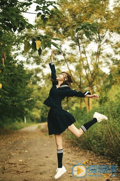 叶斯琦制服写真 叶斯琦高清写真_叶斯琦高清剧照