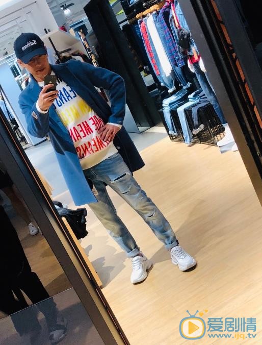 吕颂贤生活照 吕颂贤高清写真_吕颂贤高清剧照