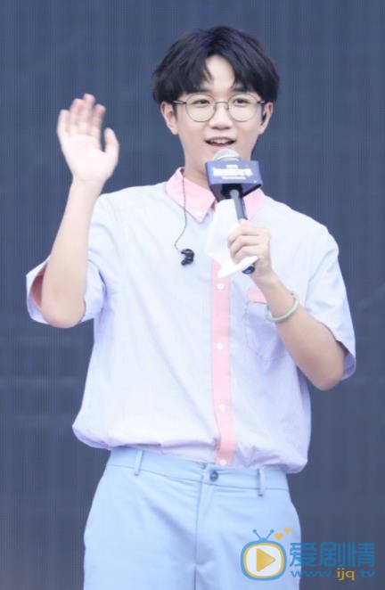 钟易轩现场照 钟易轩现场照