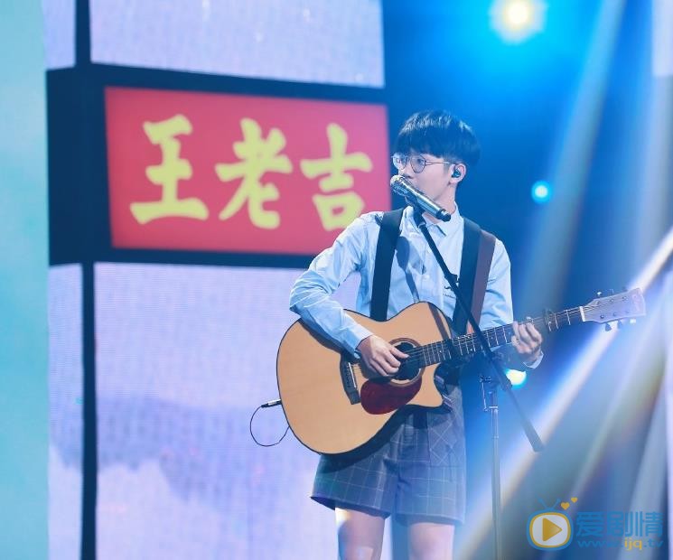钟易轩《明日之子》节目照 钟易轩高清写真_钟易轩高清剧照