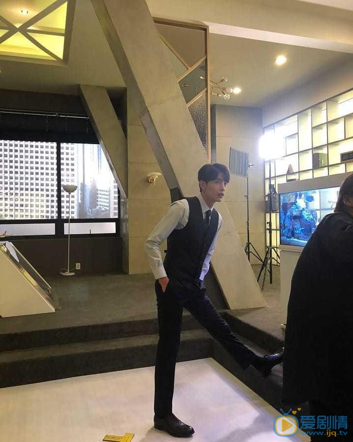 李民基剧场照 李民基高清写真_李民基高清剧照
