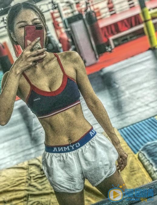 郑伊人运动健身照 郑伊人高清写真_郑伊人高清剧照