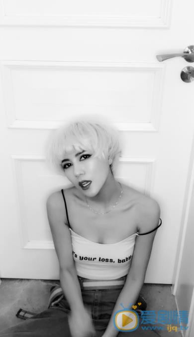 郑伊人时尚大片 郑伊人高清写真_郑伊人高清剧照