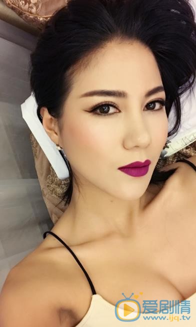 郑伊人生活照 郑伊人高清写真_郑伊人高清剧照
