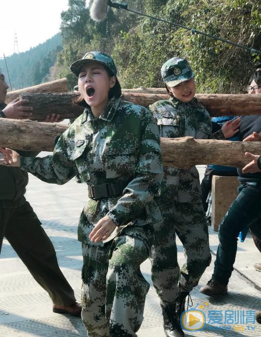 郑伊人片场照 郑伊人高清写真_郑伊人高清剧照