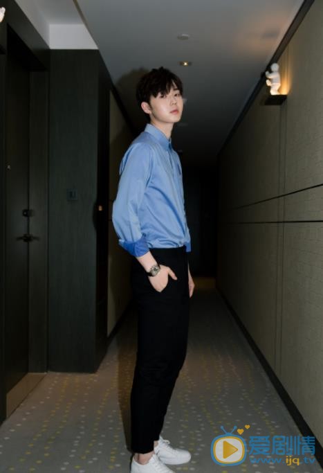 张洢豪帅气写真 张洢豪高清写真_张洢豪高清剧照