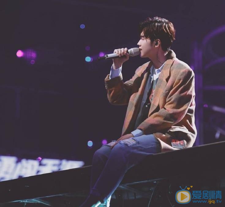 张洢豪明日之子全国巡回演唱会照 张洢豪高清写真_张洢豪高清剧照