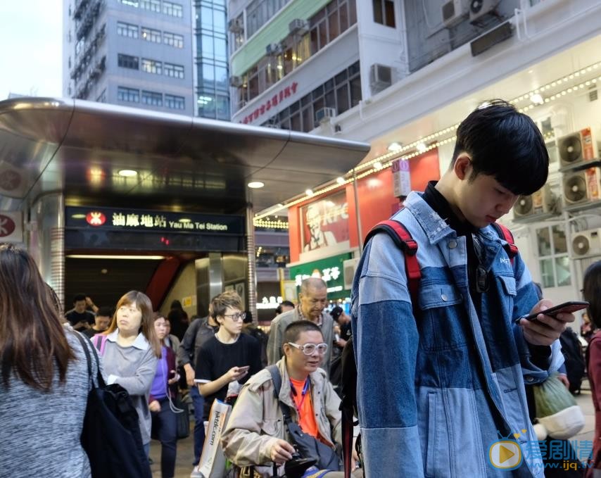 张洢豪生活照 张洢豪高清写真_张洢豪高清剧照