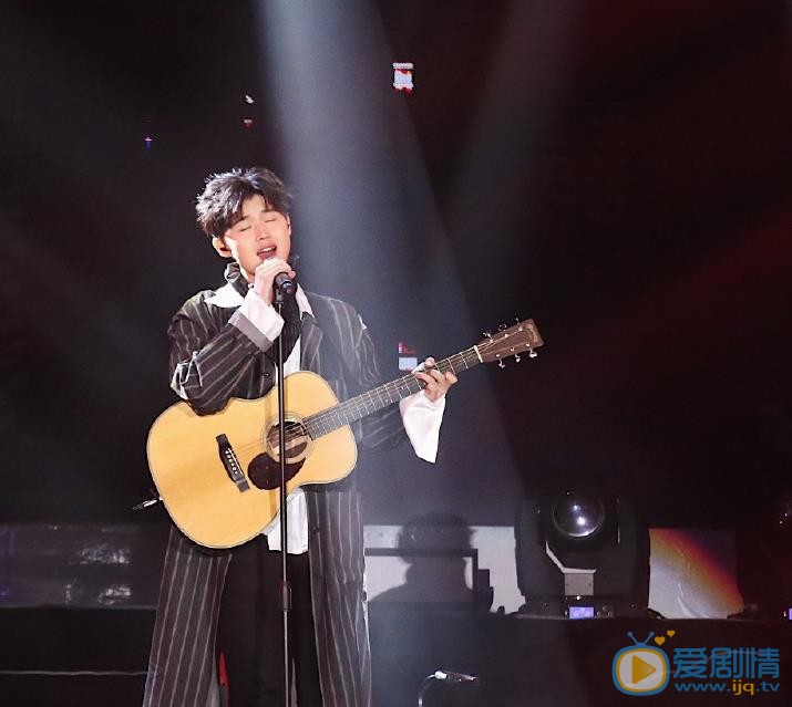 张洢豪明日之子全国巡回演唱会照 张洢豪高清写真_张洢豪高清剧照