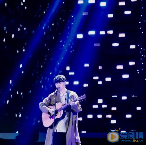 张洢豪明日之子全国巡回演唱会照 张洢豪高清写真_张洢豪高清剧照