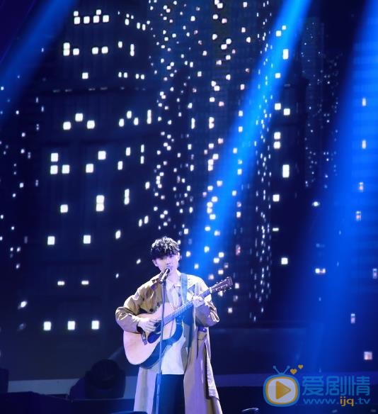 张洢豪明日之子全国巡回演唱会照 张洢豪高清写真_张洢豪高清剧照