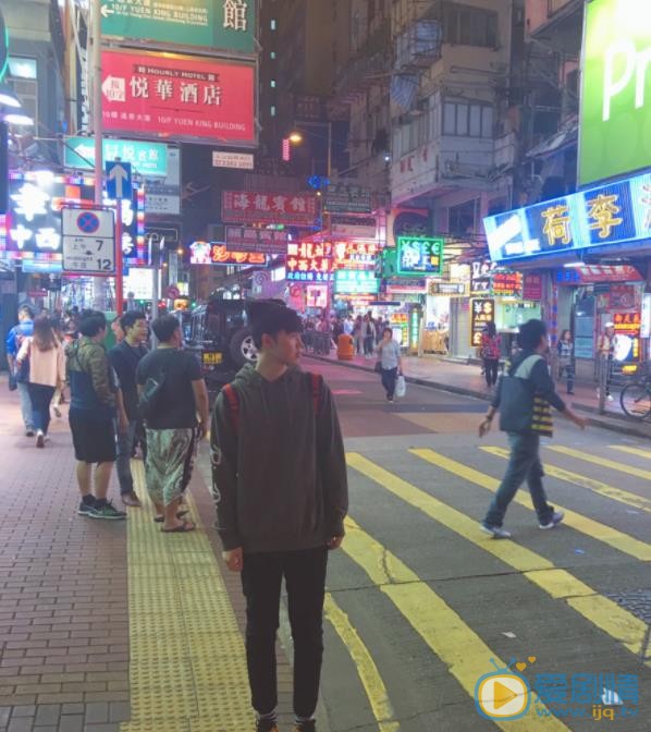 张洢豪生活照 张洢豪高清写真_张洢豪高清剧照