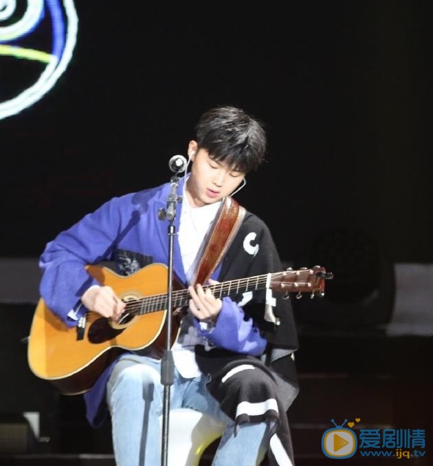张洢豪明日之子全国巡回演唱会照 张洢豪高清写真_张洢豪高清剧照