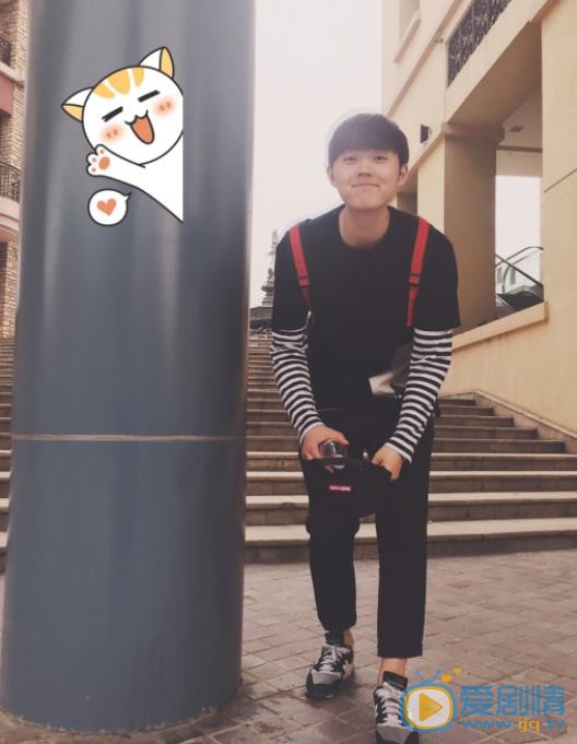 张洢豪街拍写真 张洢豪高清写真_张洢豪高清剧照