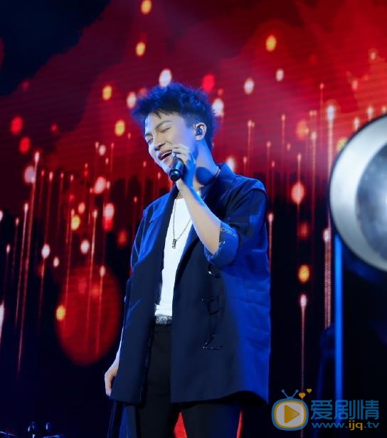 周深舞台照 周深高清写真_周深高清剧照