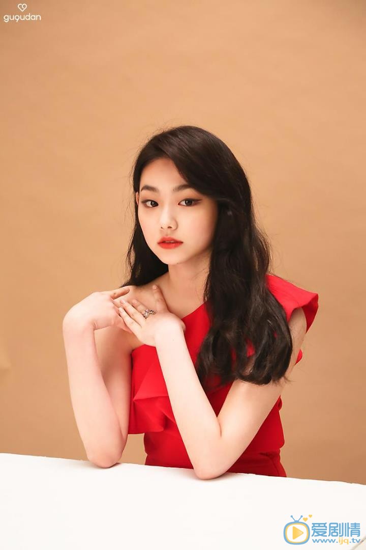 康美娜个人写真 康美娜高清写真_康美娜高清剧照